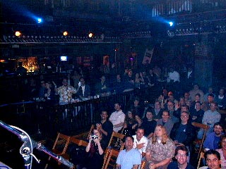 An impressive crowd, with several 'celebrities' from the guitar world and elsewhere!
